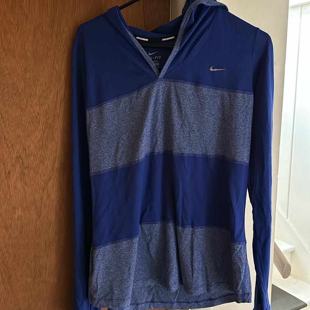 Nike running hoodie. Size xl.